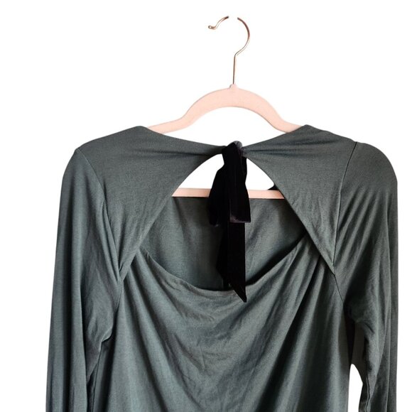 J Crew Shirt Green Large Women's FormKnit Long Sleeve Open Back Top With Bow - Picture 8 of 10